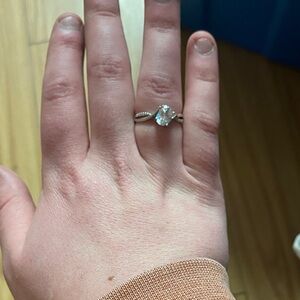 Elegant Silver Ring with Clear Gemstone